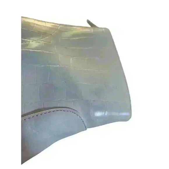 Qupid White Faux Leather Gator Embossed Block Heel Pointed Toe Booties Womens 7. - Picture 6 of 9